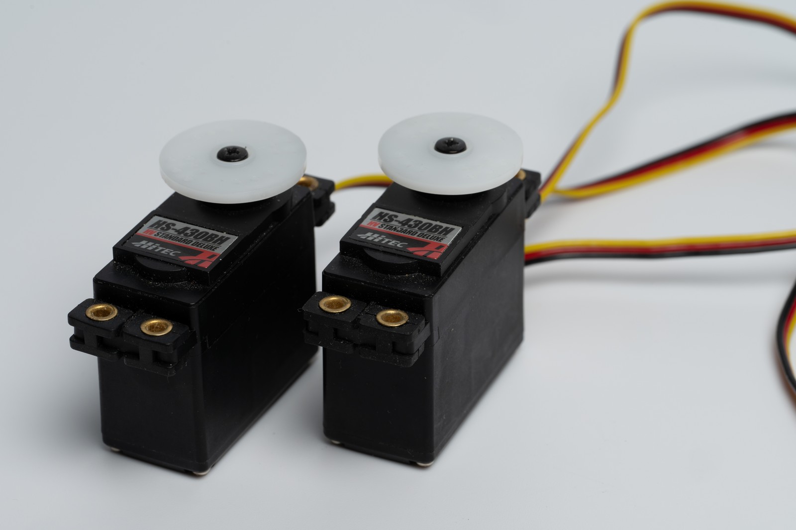 Hitec HS-430BH High Voltage Standard Servos Hitec HS-430BH High Voltage Standard Servos